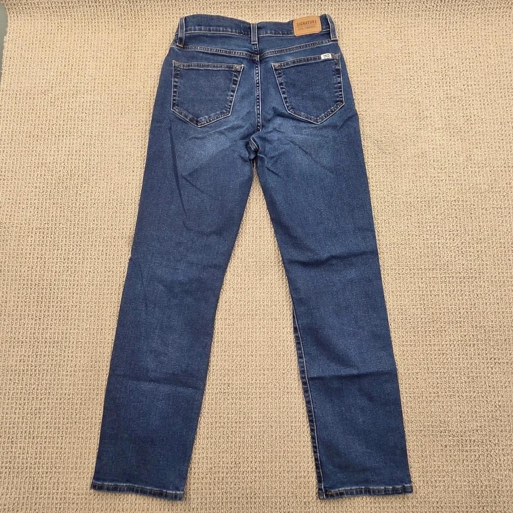 Signature Levis Heritage Easy Straight Jeans‎ Distressed Womens Size 2 (28x30)
